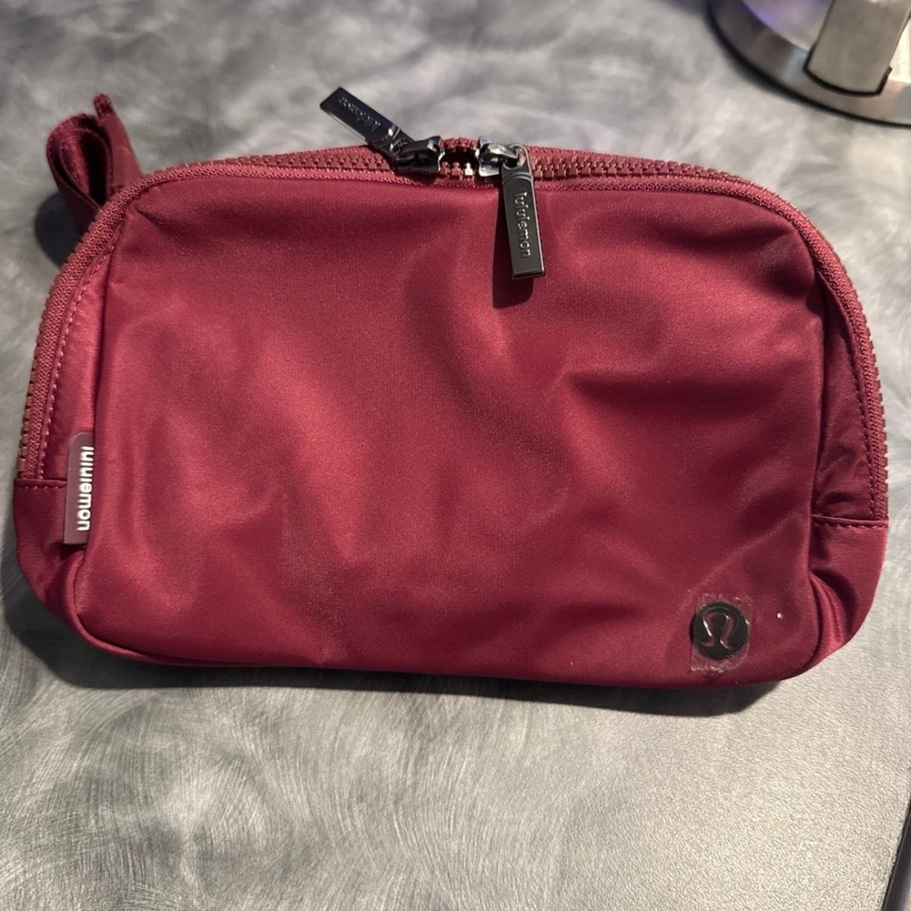 Lululemon Athletica Deep Red Men's Toiletry Bag